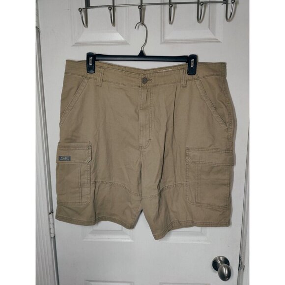 Wrangler Other - Wrangler Men's Beige Relaxed Fit Cargo Shorts 41x9.5